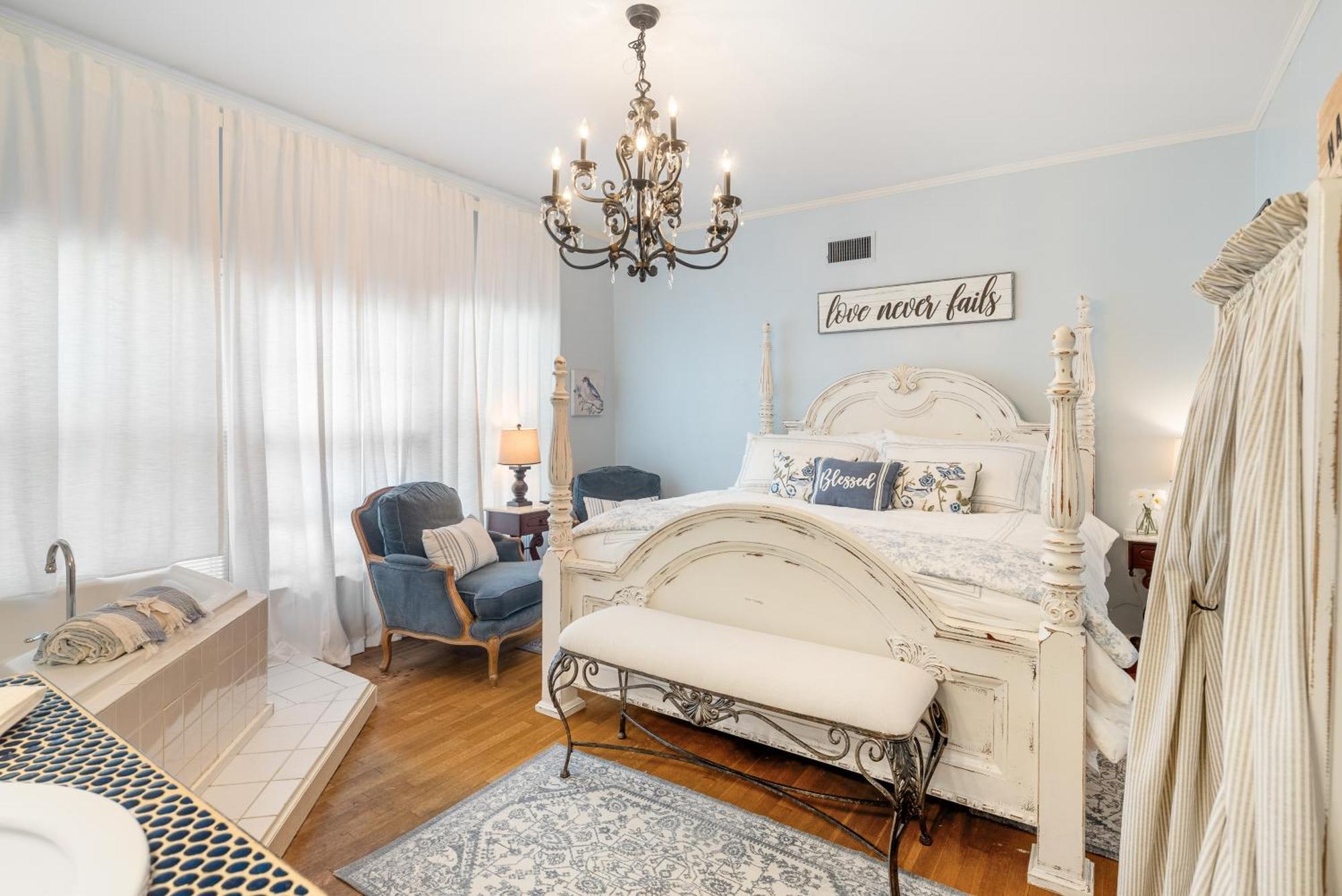 Beland Mansion-Blue Jay Suite! Fort Smith Extérieur photo