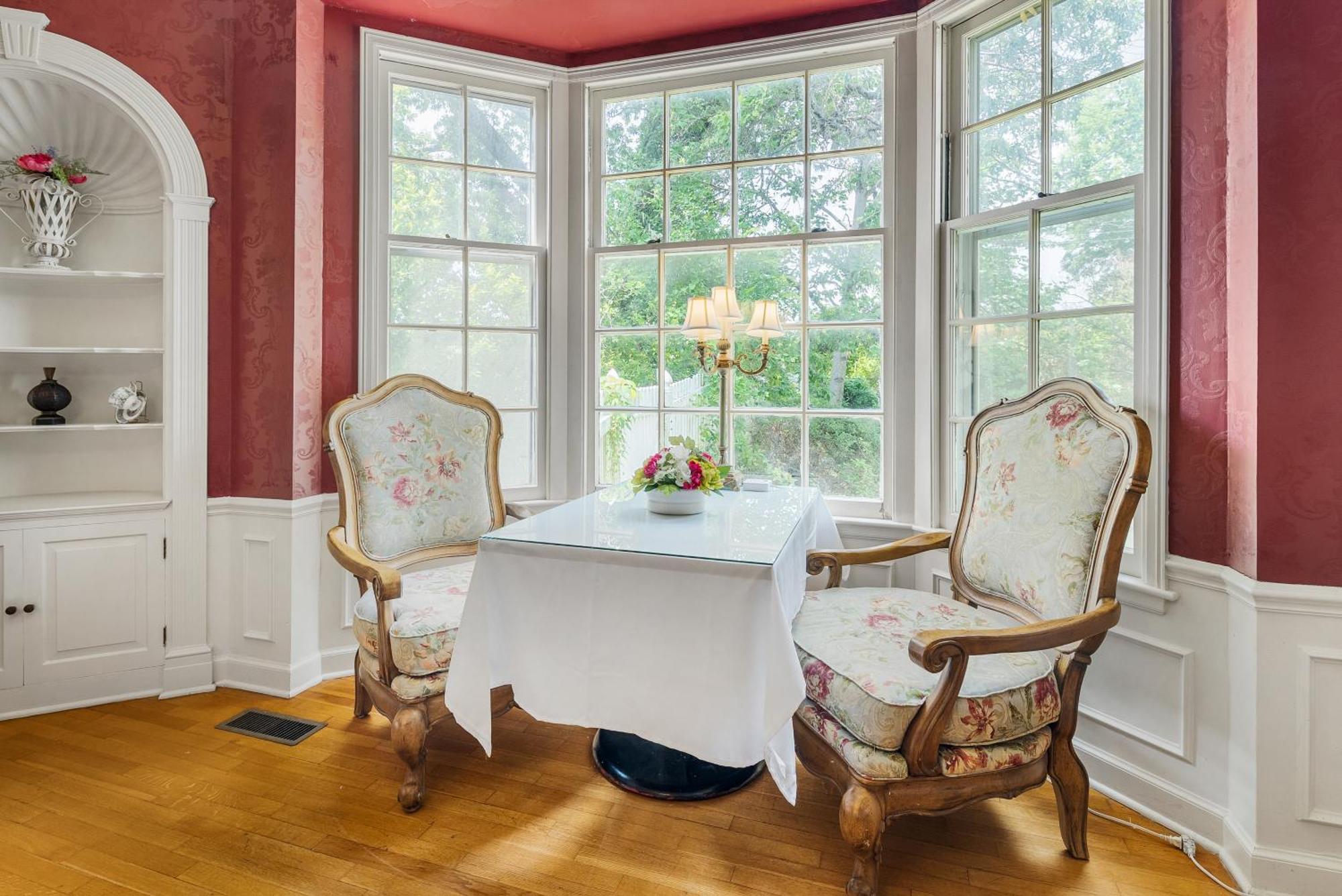 Beland Mansion-Blue Jay Suite! Fort Smith Extérieur photo